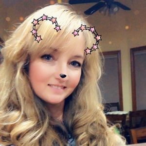 Meet your Posher, Robyn